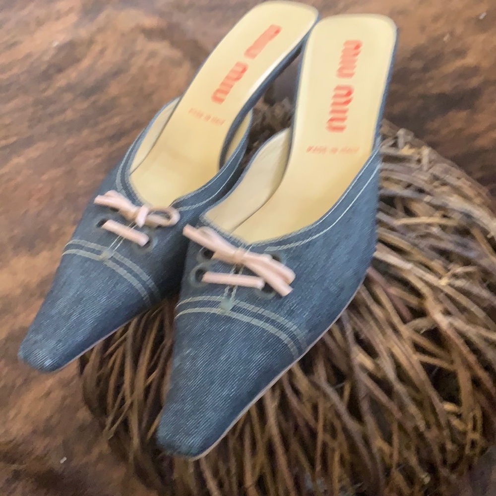 Slip on kitten heels denim